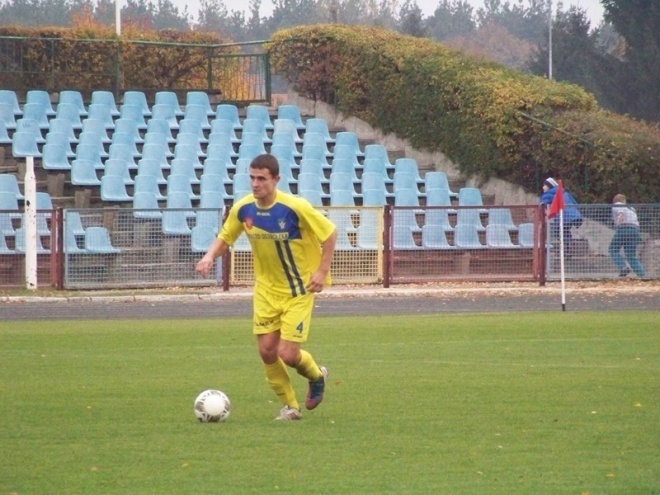 Korona HiD Ostrołęka - Błękitni Raciąż (13.10.2013) - zdjęcie #4 - eOstroleka.pl