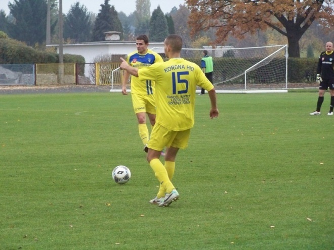 Korona HiD Ostrołęka - Błękitni Raciąż (13.10.2013) - zdjęcie #3 - eOstroleka.pl