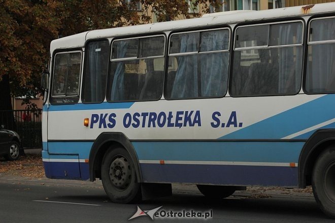 Ostrołęka: Kolizja autobusu i osobówki na 11 Listopada [14.10.2013] - zdjęcie #6 - eOstroleka.pl
