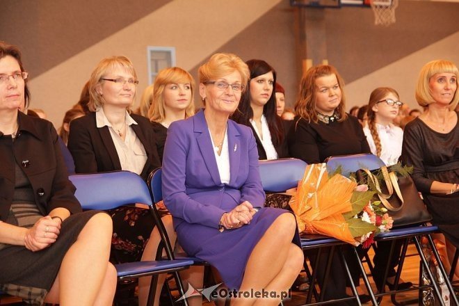 Dzień Nauczyciela w SP nr 10 [ZDJĘCIA] - zdjęcie #29 - eOstroleka.pl