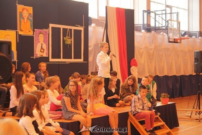 Dzień Nauczyciela w SP nr 10 [ZDJĘCIA] - zdjęcie #1 - eOstroleka.pl