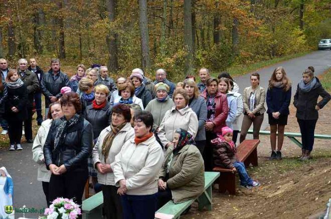 Kapliczka Matki Bożej Różańcowej w Klimkach poświęcona - zdjęcie #16 - eOstroleka.pl