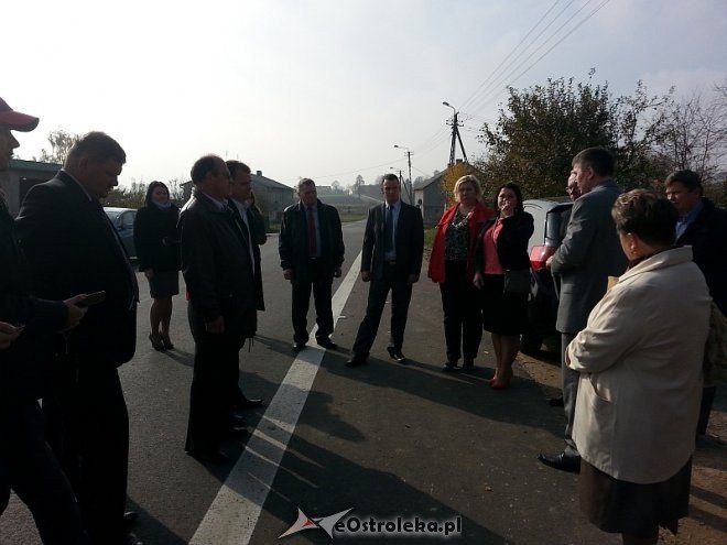Podsumowanie i otwarcie modernizacji odcinka drogowego Grodzisk – Suchcice [16.10.2013] - zdjęcie #11 - eOstroleka.pl