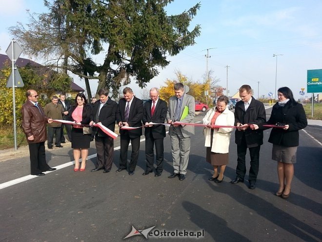 Podsumowanie i otwarcie modernizacji odcinka drogowego Grodzisk – Suchcice [16.10.2013] - zdjęcie #7 - eOstroleka.pl