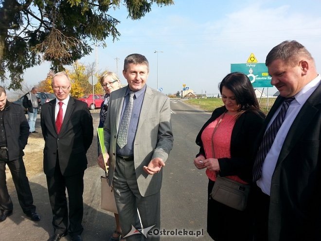 Podsumowanie i otwarcie modernizacji odcinka drogowego Grodzisk – Suchcice [16.10.2013] - zdjęcie #2 - eOstroleka.pl