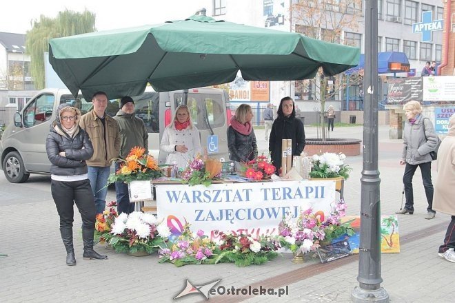 Miejskie obchody Międzynarodowego Dnia Walki z Ubóstwem [17.10.2013] - zdjęcie #1 - eOstroleka.pl