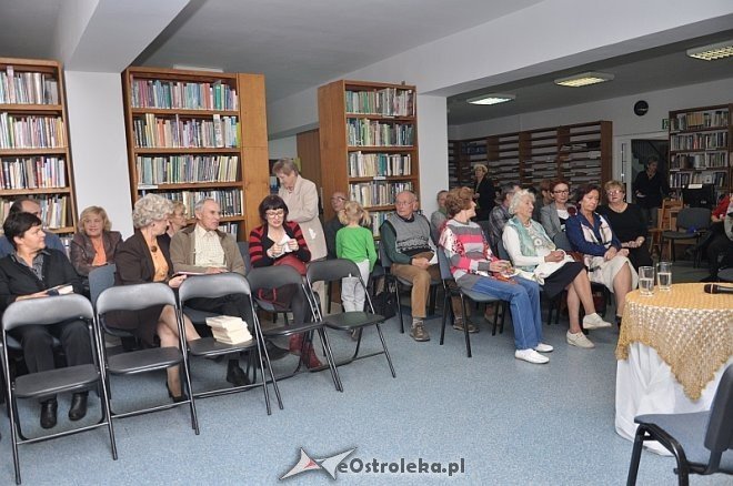 Wieczór w Arce: Spotkanie z Marią Ulatowską [17.10.2013] - zdjęcie #9 - eOstroleka.pl