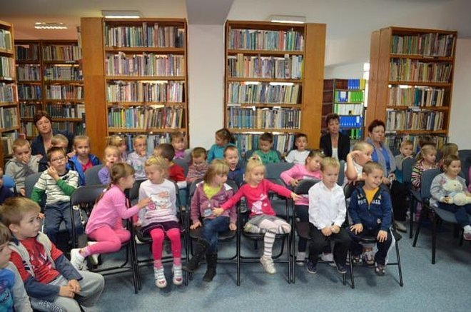 Teatr Urwis w Miejskiej Bibliotece Publicznej [18.10.2013] - zdjęcie #64 - eOstroleka.pl