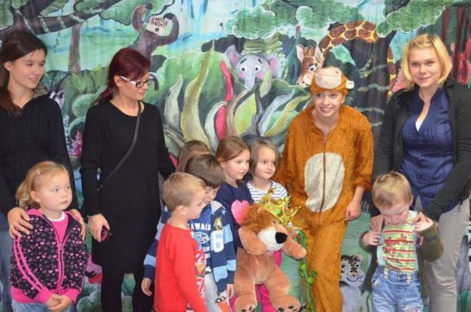 Teatr Urwis w Miejskiej Bibliotece Publicznej [18.10.2013] - zdjęcie #27 - eOstroleka.pl