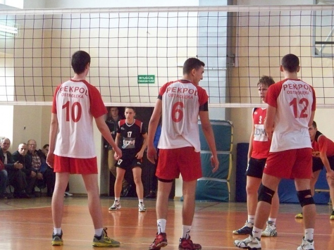 I liga juniorów: Pekpol Ostrołęka - Iskra Volley Zielona (20.10.2013) - zdjęcie #45 - eOstroleka.pl
