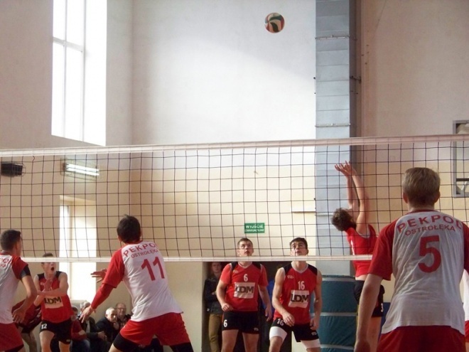 I liga juniorów: Pekpol Ostrołęka - Iskra Volley Zielona (20.10.2013) - zdjęcie #13 - eOstroleka.pl