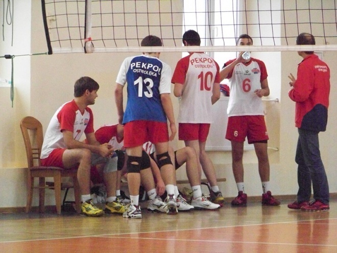 I liga juniorów: Pekpol Ostrołęka - Iskra Volley Zielona (20.10.2013) - zdjęcie #10 - eOstroleka.pl