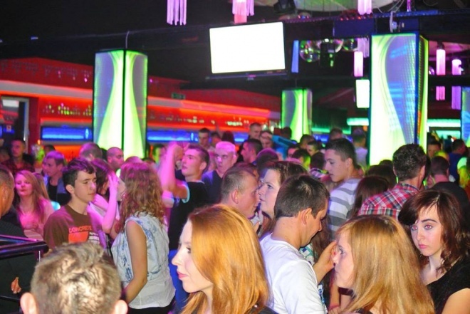 Ibiza Zalesie: Dj Sequence [21.10.2013] - zdjęcie #41 - eOstroleka.pl