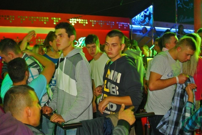 Ibiza Zalesie: Dj Sequence [21.10.2013] - zdjęcie #20 - eOstroleka.pl
