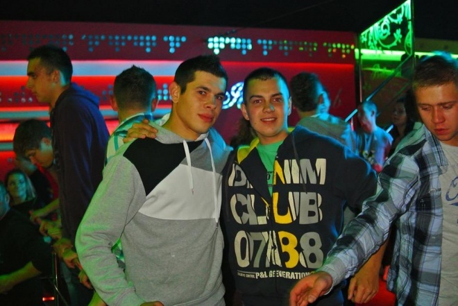 Ibiza Zalesie: Dj Sequence [21.10.2013] - zdjęcie #18 - eOstroleka.pl