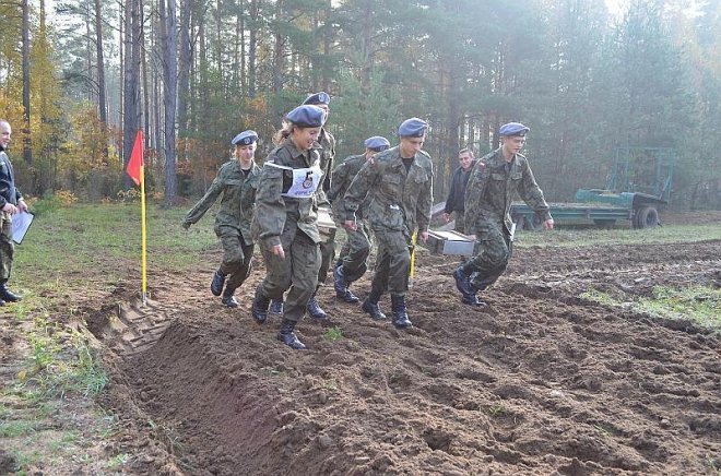 II Pieszy Rajd Żołnierza [15-16.10.2013] - zdjęcie #34 - eOstroleka.pl