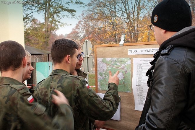 II Pieszy Rajd Żołnierza [15-16.10.2013] - zdjęcie #5 - eOstroleka.pl