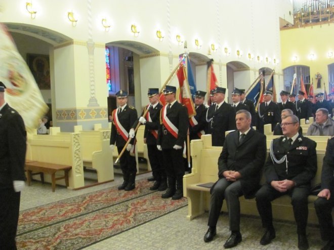 Msza Święta za zmarłych strażaków [22.10.2013] - zdjęcie #14 - eOstroleka.pl