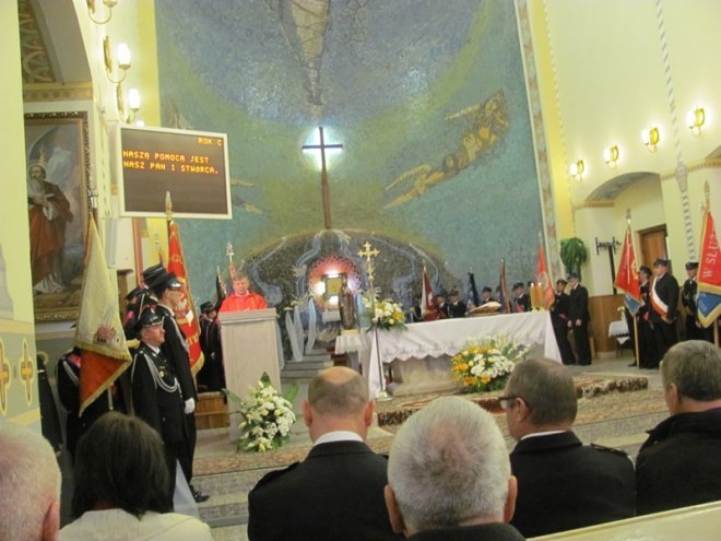 Msza Święta za zmarłych strażaków [22.10.2013] - zdjęcie #10 - eOstroleka.pl