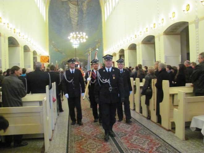 Msza Święta za zmarłych strażaków [22.10.2013] - zdjęcie #13 - eOstroleka.pl