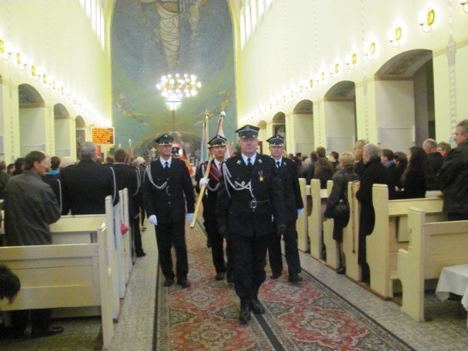 Msza Święta za zmarłych strażaków [22.10.2013] - zdjęcie #9 - eOstroleka.pl