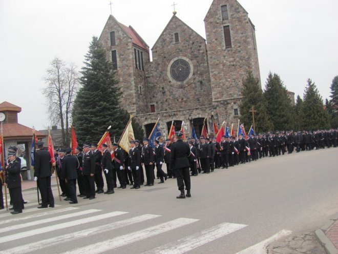 Msza Święta za zmarłych strażaków [22.10.2013] - zdjęcie #16 - eOstroleka.pl