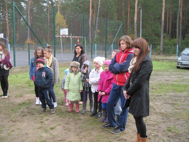 Ewakuacja Szkoły Podstawowej w Serafinie - zdjęcie #13 - eOstroleka.pl