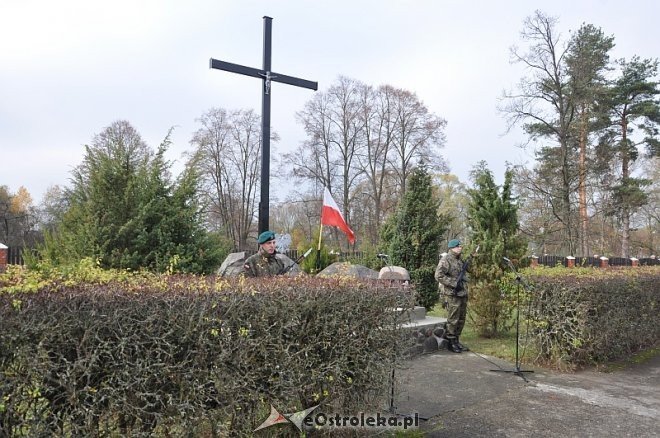 Druga rocznica tragicznej śmierci sierż. Mariusza Deptuły [23.10.2013] - zdjęcie #86 - eOstroleka.pl