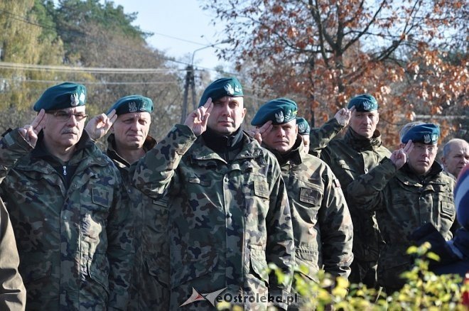 Druga rocznica tragicznej śmierci sierż. Mariusza Deptuły [23.10.2013] - zdjęcie #65 - eOstroleka.pl