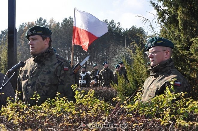 Druga rocznica tragicznej śmierci sierż. Mariusza Deptuły [23.10.2013] - zdjęcie #60 - eOstroleka.pl