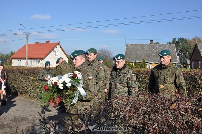 Druga rocznica tragicznej śmierci sierż. Mariusza Deptuły [23.10.2013] - zdjęcie #49 - eOstroleka.pl