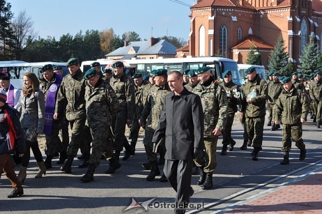 Druga rocznica tragicznej śmierci sierż. Mariusza Deptuły [23.10.2013] - zdjęcie #23 - eOstroleka.pl