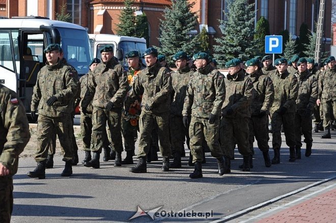 Druga rocznica tragicznej śmierci sierż. Mariusza Deptuły [23.10.2013] - zdjęcie #21 - eOstroleka.pl