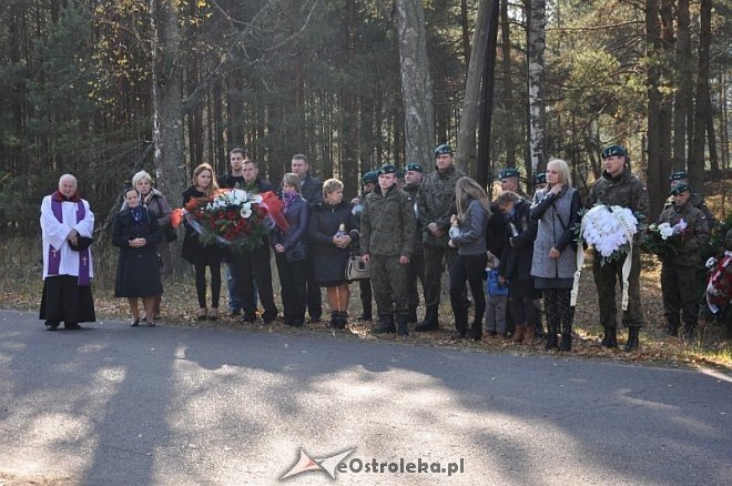 Druga rocznica tragicznej śmierci sierż. Mariusza Deptuły [23.10.2013] - zdjęcie #22 - eOstroleka.pl