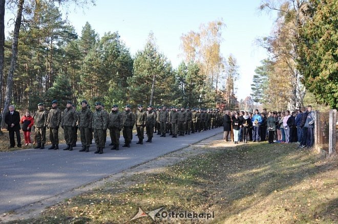 Druga rocznica tragicznej śmierci sierż. Mariusza Deptuły [23.10.2013] - zdjęcie #17 - eOstroleka.pl