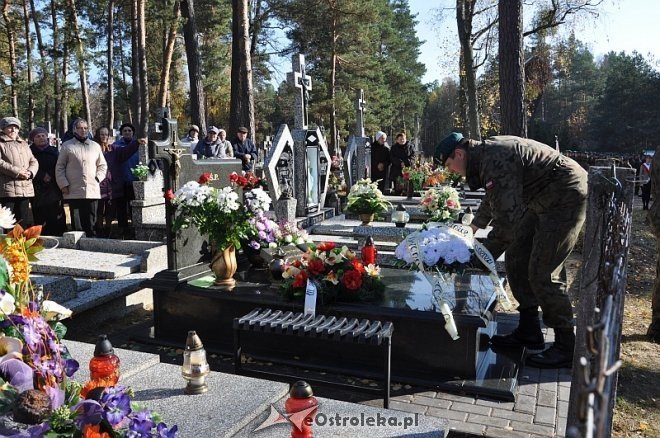 Druga rocznica tragicznej śmierci sierż. Mariusza Deptuły [23.10.2013] - zdjęcie #11 - eOstroleka.pl