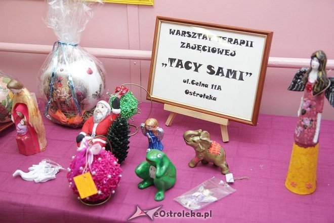 Kiermasz prac WTZ Tacy Sami [25.10.2013] - zdjęcie #40 - eOstroleka.pl
