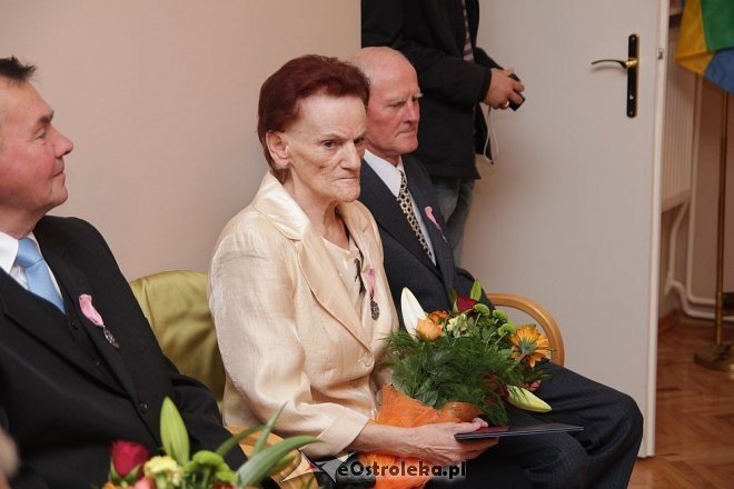 8 małżeństw z Ostrołęki obchodziło Złote Gody [25.10.2013] - zdjęcie #18 - eOstroleka.pl