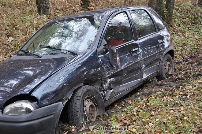 Łodziska: Kolejny wypadek na DK 53. Do szpitala trafiły dwie osoby [26.10.2013] - zdjęcie #3 - eOstroleka.pl