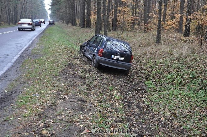 Łodziska: Kolejny wypadek na DK 53. Do szpitala trafiły dwie osoby [26.10.2013] - zdjęcie #4 - eOstroleka.pl