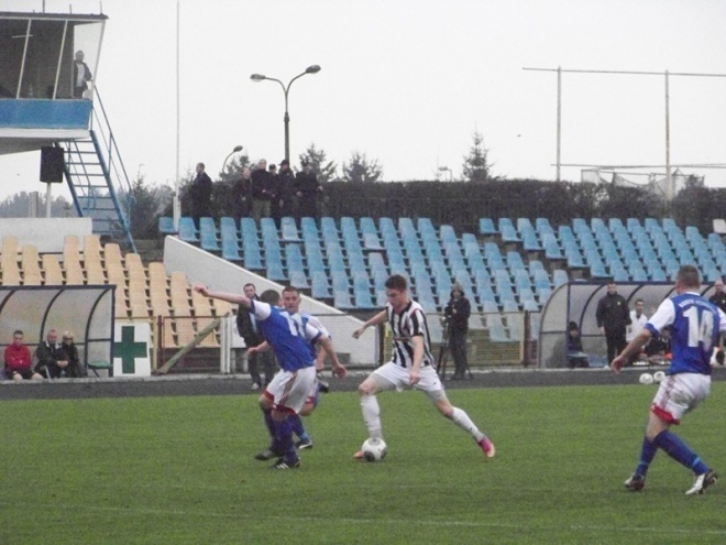 Narew Ostrołęka - Polonia Warszawa (26.10.2013) - zdjęcie #70 - eOstroleka.pl