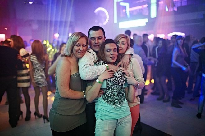 Wielkie otwarcie Clubu Capitol. Zagrał DJ Adamus [26.10.2013] - zdjęcie #4 - eOstroleka.pl
