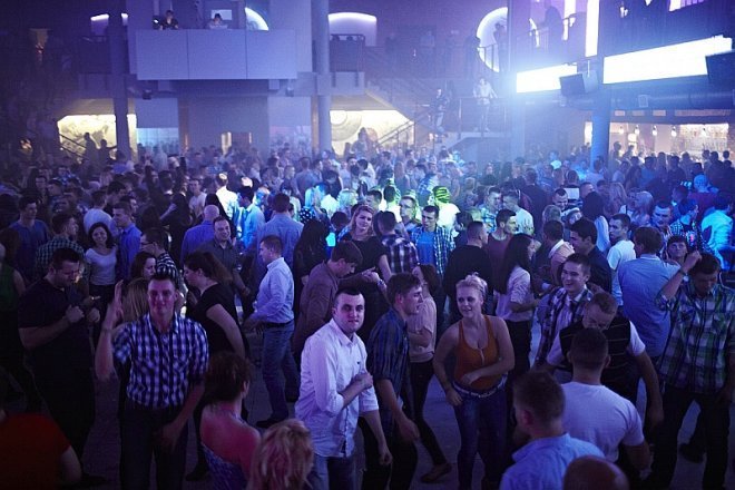 Wielkie otwarcie Clubu Capitol. Zagrał DJ Adamus [26.10.2013] - zdjęcie #21 - eOstroleka.pl