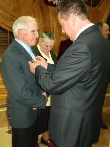 Myszyniec: Uroczyste wręczenie medali za długoletnie pożycie [28.10.2013] - zdjęcie #6 - eOstroleka.pl
