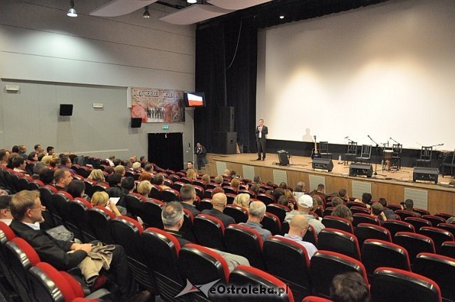Koncert zespołu Forteca oraz film poświęcony pułkownikowi Pileckiemu [28.10.2013] - zdjęcie #6 - eOstroleka.pl