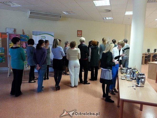 „Elementy biblioterapii – Na dobry początek” - warsztaty dla nauczycieli [29.10.2013] - zdjęcie #1 - eOstroleka.pl