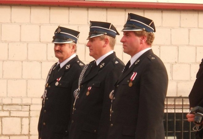 OSP z Kamianki otrzymała samochód ratowniczo-gaśniczy [31.10.2013]  - zdjęcie #5 - eOstroleka.pl