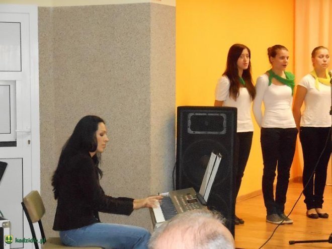 VI Przegląd Pieśni Patriotycznej [31.10.2013] - zdjęcie #3 - eOstroleka.pl