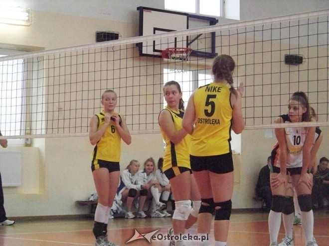 Kadetki: Nike Ostrołęka - Olimpia Węgrów (03.11.2013) - zdjęcie #31 - eOstroleka.pl