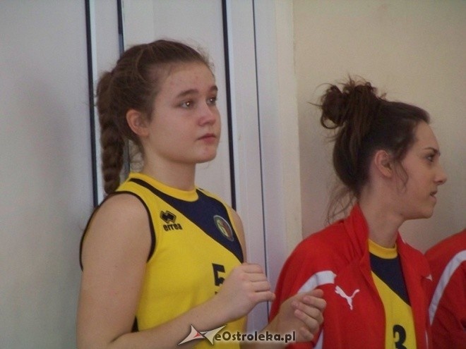 Kadetki: Nike Ostrołęka - Olimpia Węgrów (03.11.2013) - zdjęcie #22 - eOstroleka.pl